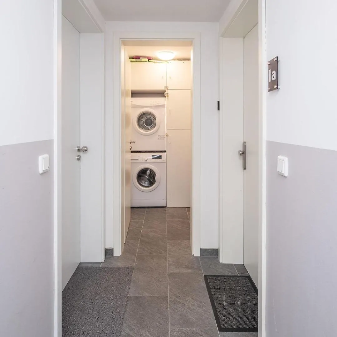 Apartment Stylisch Eingerichtete Wohnung Mitten In Muenchen!