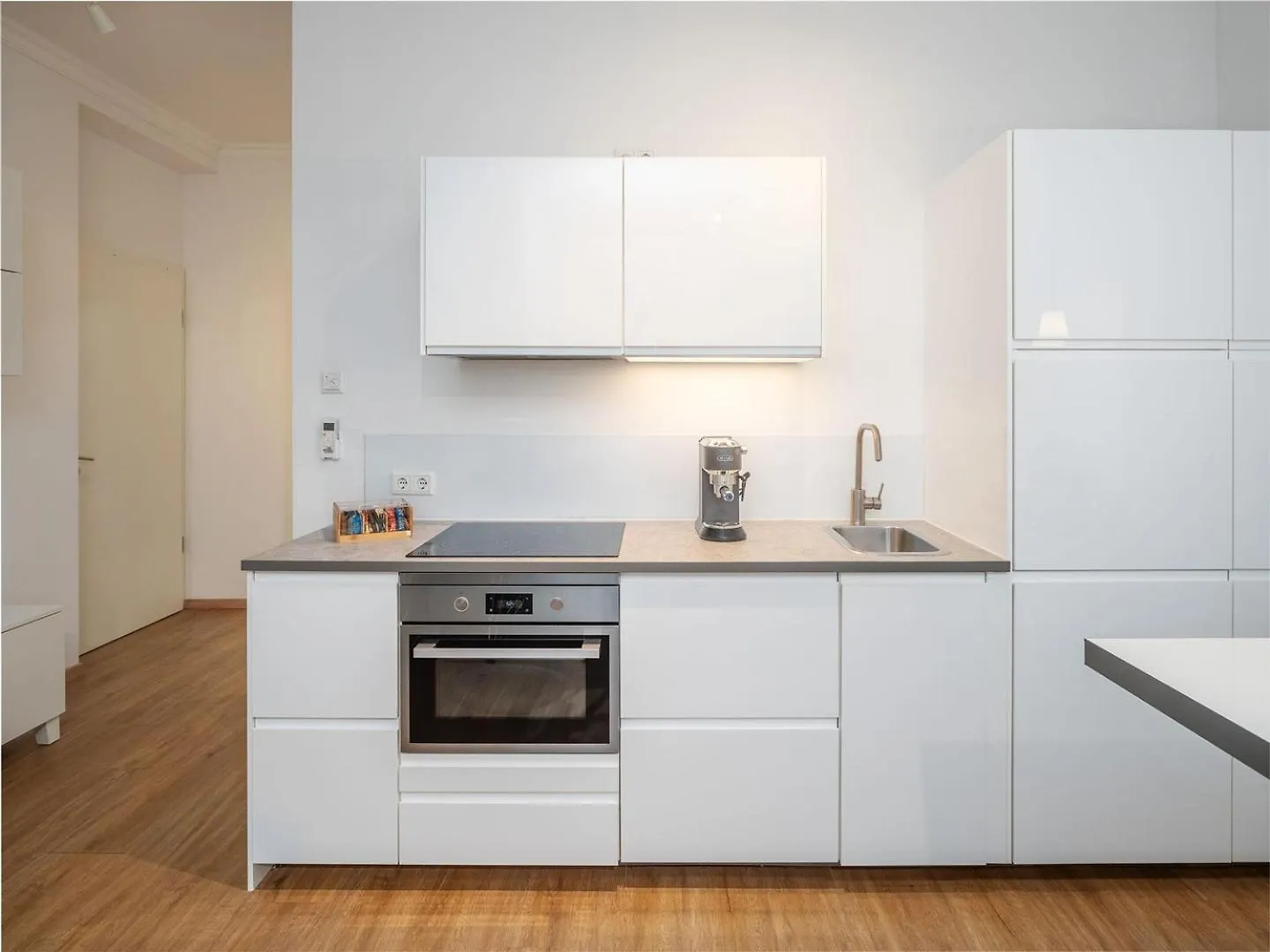 Stylisch Eingerichtete Wohnung Mitten In Muenchen! Germany
